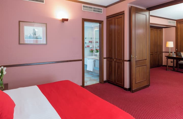 Leonardo Hotel Milan City Center
