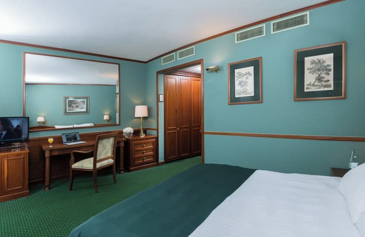 Leonardo Hotel Milan City Center