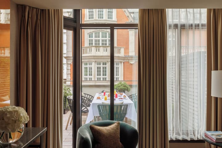 Four Seasons Hotel London at Park Lane