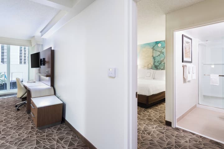 Courtyard by Marriott Miami Downtown
