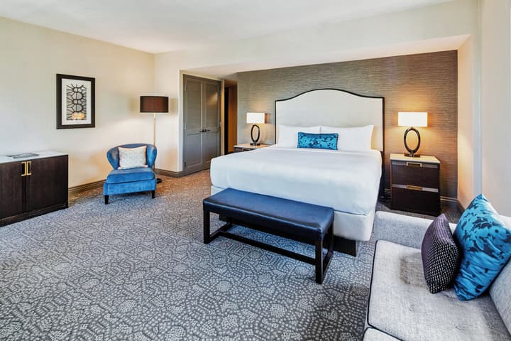 InterContinental Chicago Magnificent Mile by IHG
