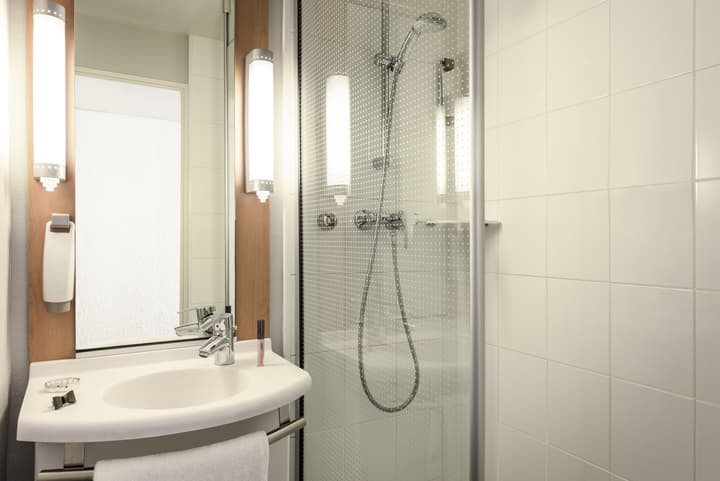 ibis Versailles Château