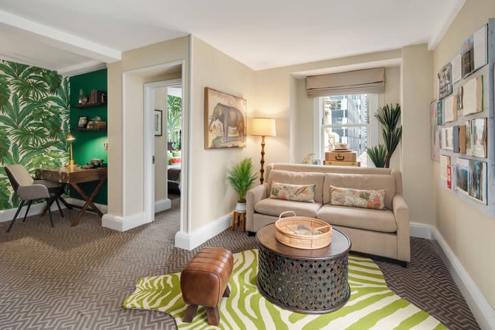 The Lexington Hotel, Autograph Collection