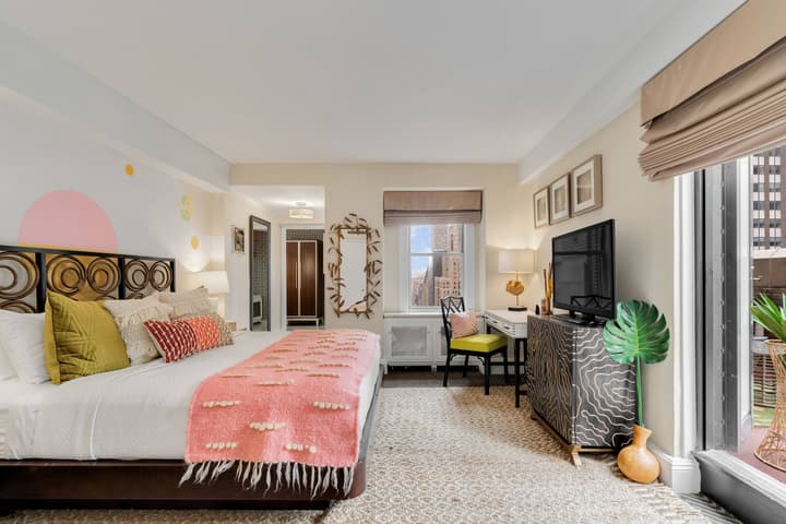 The Lexington Hotel, Autograph Collection