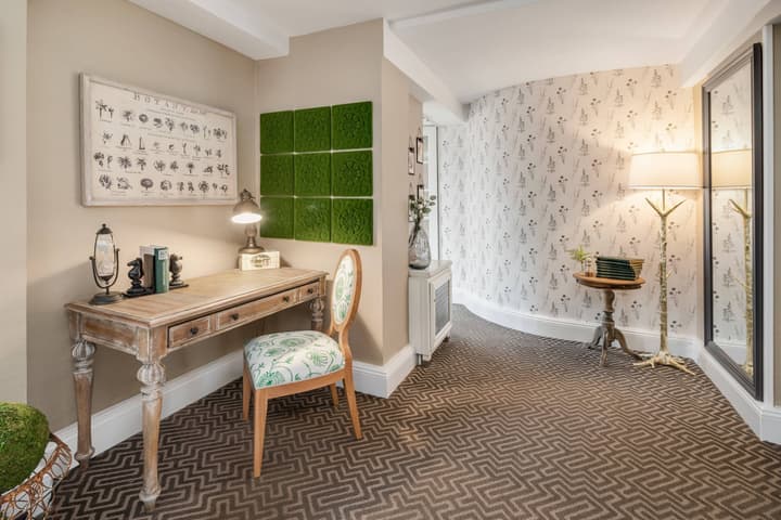 The Lexington Hotel, Autograph Collection