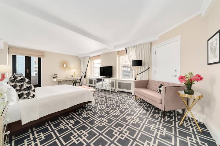 The Lexington Hotel, Autograph Collection