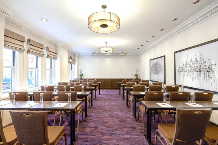 The Lexington Hotel, Autograph Collection