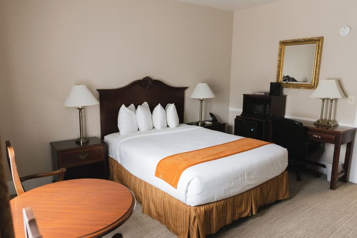 Historic Santa Maria Inn