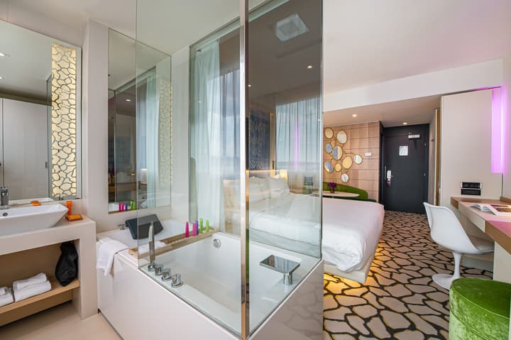 Hotel N'vY