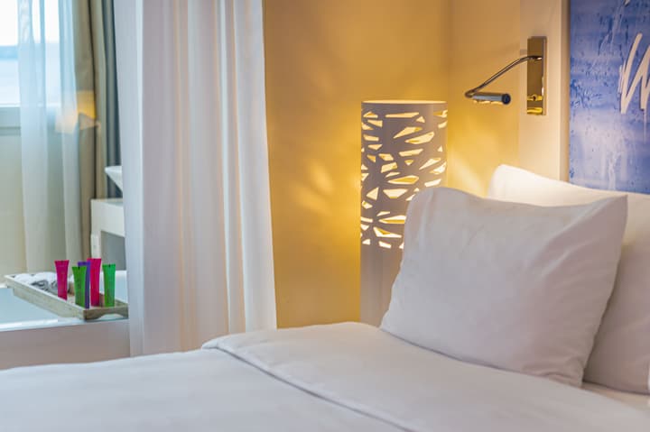 Hotel N'vY