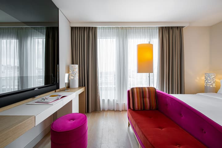 Hotel N'vY