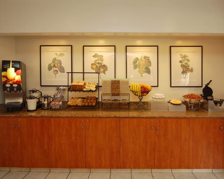 Comfort Inn and Suites San Francisco Airport North