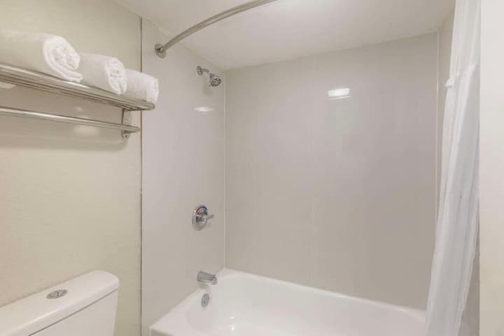 Downtown Inn & Studio Suites
