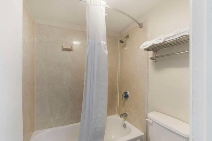 Downtown Inn & Studio Suites
