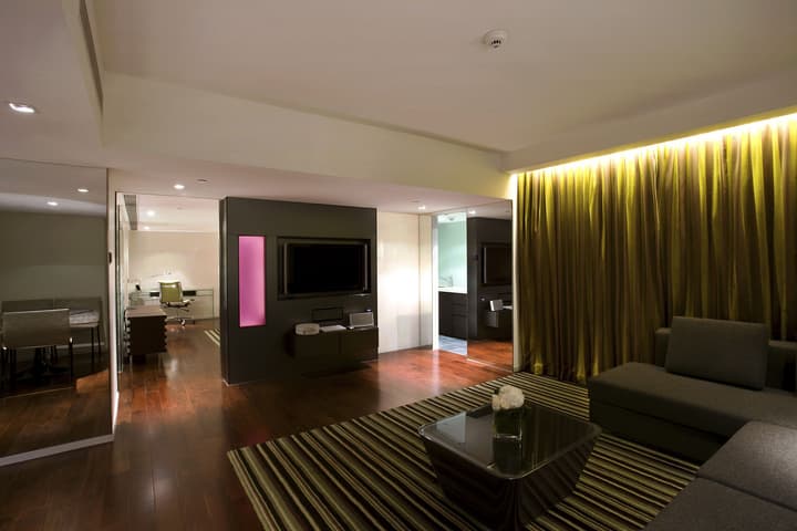 The Mira Hong Kong Hotel