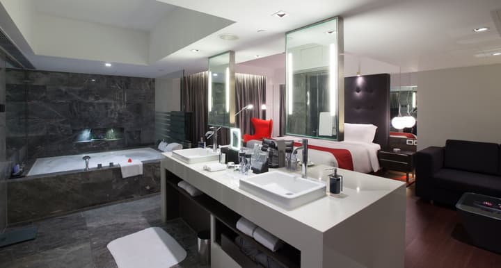 The Mira Hong Kong Hotel
