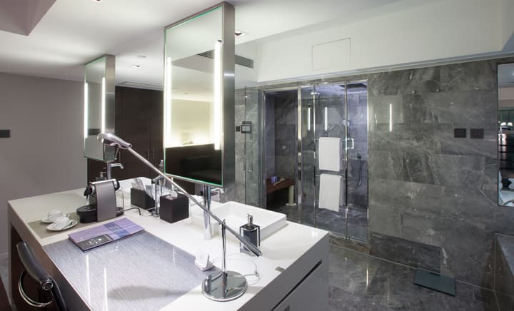 The Mira Hong Kong Hotel
