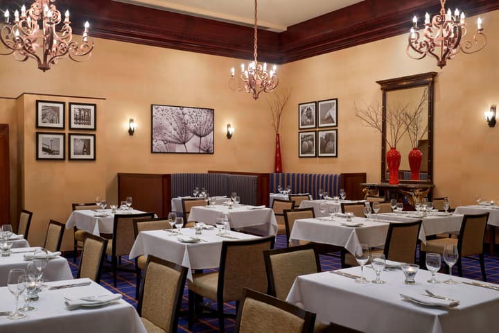 Sheraton Ottawa Hotel
