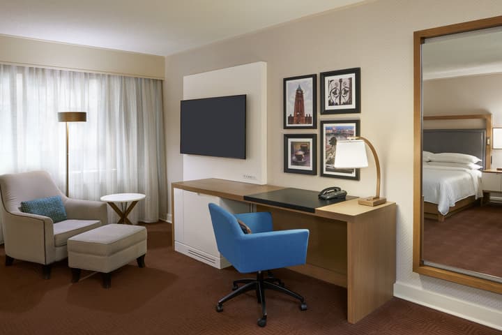 Sheraton Ottawa Hotel