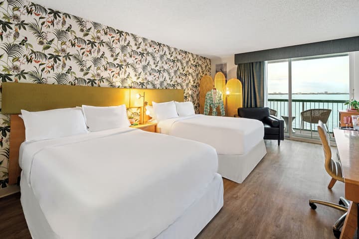 Palm Tree Club Miami Hotel