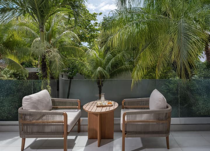 Avani Plus Barbarons Seychelles Resort