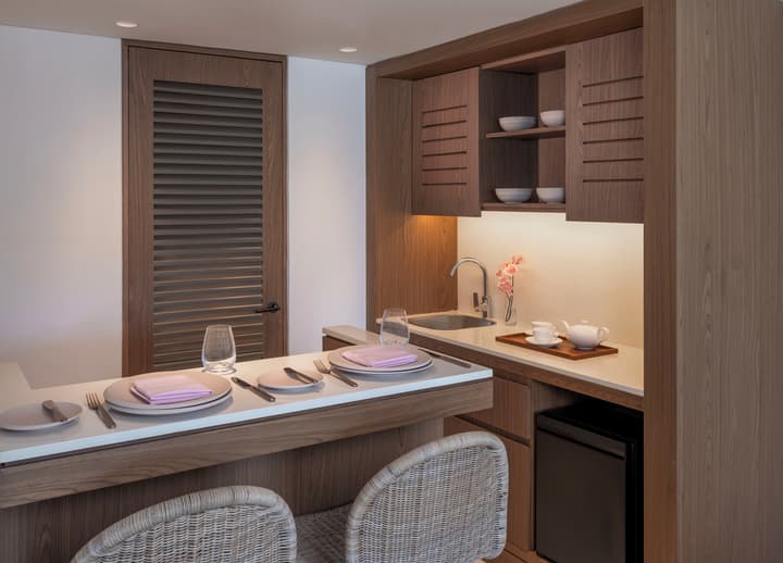 Avani Plus Barbarons Seychelles Resort