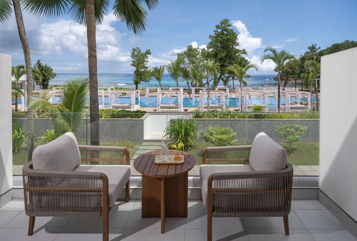Avani Plus Barbarons Seychelles Resort