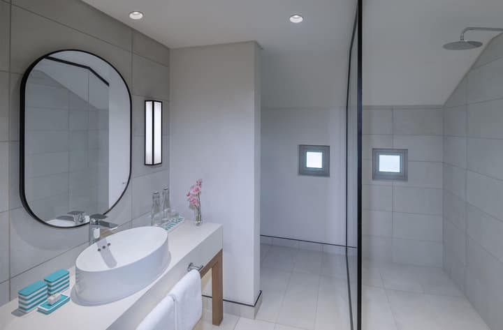 Avani Plus Barbarons Seychelles Resort