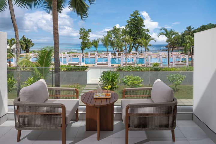 Avani Plus Barbarons Seychelles Resort