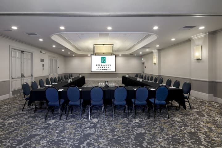 Embassy Suites by Hilton Anaheim North