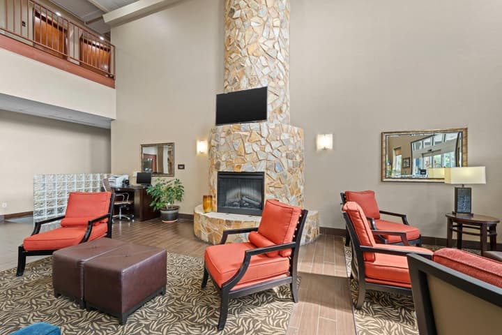 Comfort Suites Near Gettysburg Battlefield Visitor Center