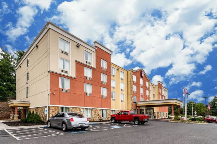 Comfort Suites Near Gettysburg Battlefield Visitor Center