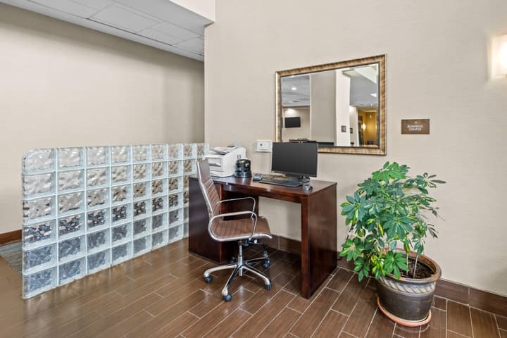 Comfort Suites Near Gettysburg Battlefield Visitor Center