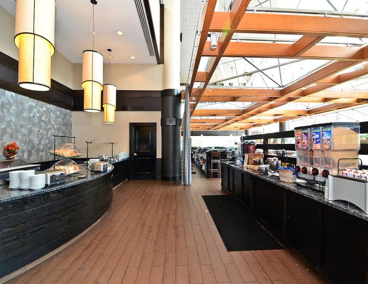 Ramada by Wyndham Buffalo Downtown