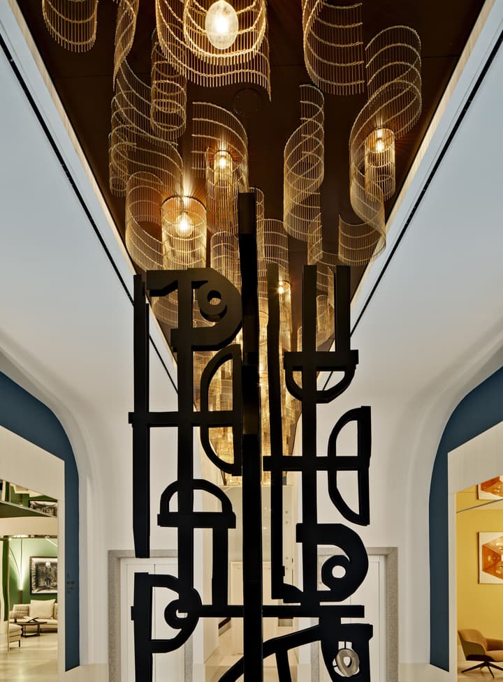 De Bonart Naples, Curio Collection by Hilton