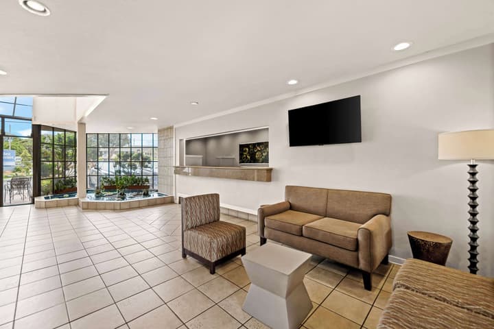 Best Western De Anza Inn