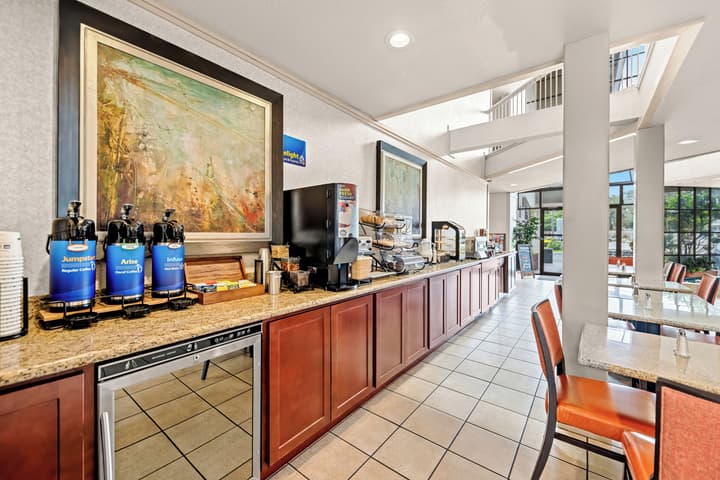 Best Western De Anza Inn