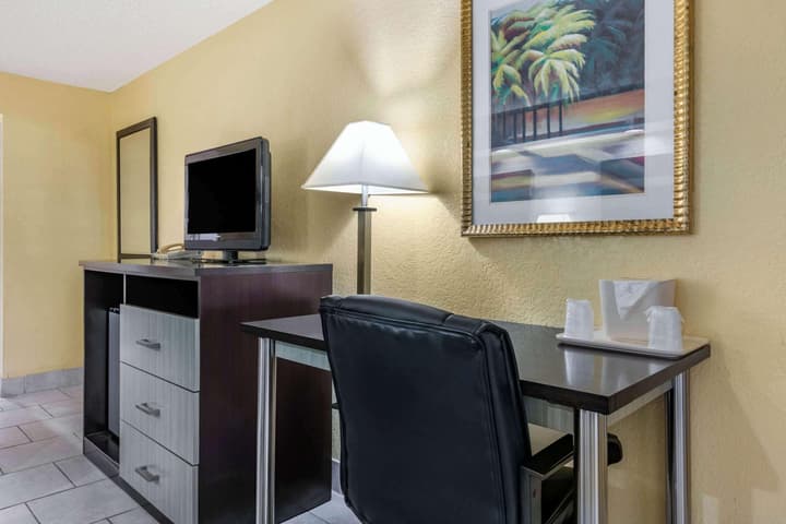 Clarion Inn Orlando International Drive - ICON Park