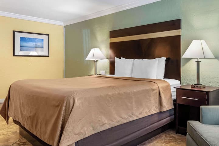 Clarion Inn Orlando International Drive - ICON Park