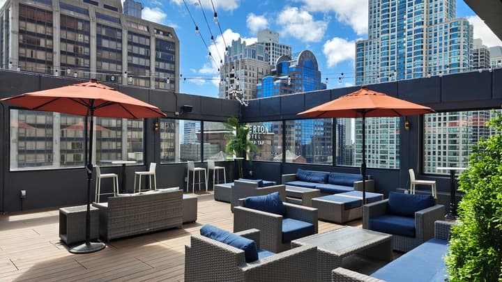 The Chicago Hotel Collection - Magnificent Mile