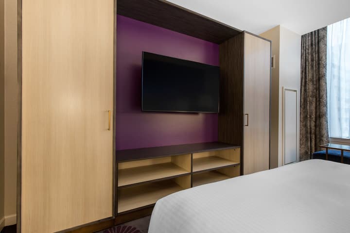 The Chicago Hotel Collection - Magnificent Mile