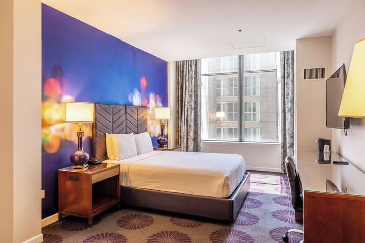 The Chicago Hotel Collection - Magnificent Mile