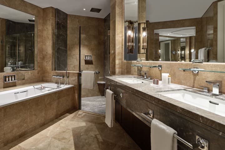 Four Seasons Hotel Singapore