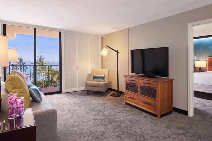 Courtyard by Marriott King Kamehameha's Kona Beach Hotel