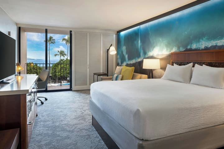 Courtyard by Marriott King Kamehameha's Kona Beach Hotel