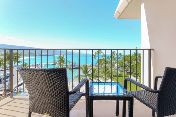 Courtyard by Marriott King Kamehameha's Kona Beach Hotel