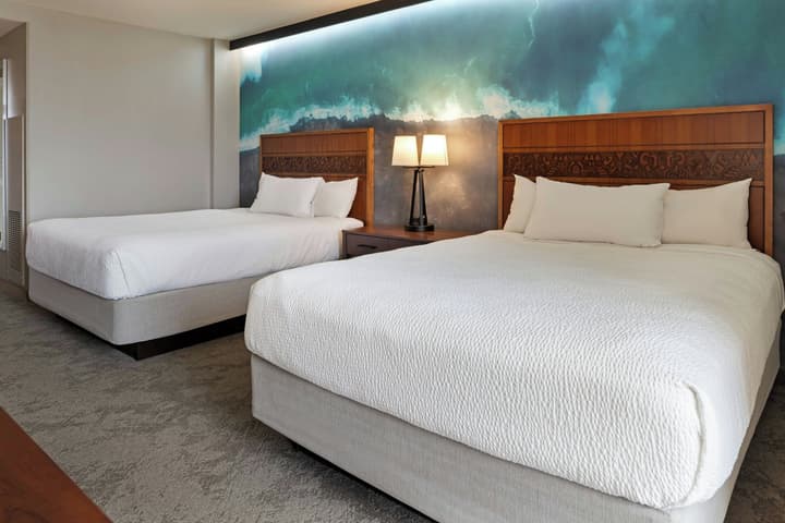 Courtyard by Marriott King Kamehameha's Kona Beach Hotel