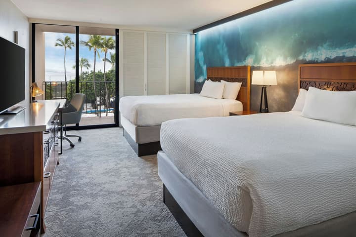 Courtyard by Marriott King Kamehameha's Kona Beach Hotel