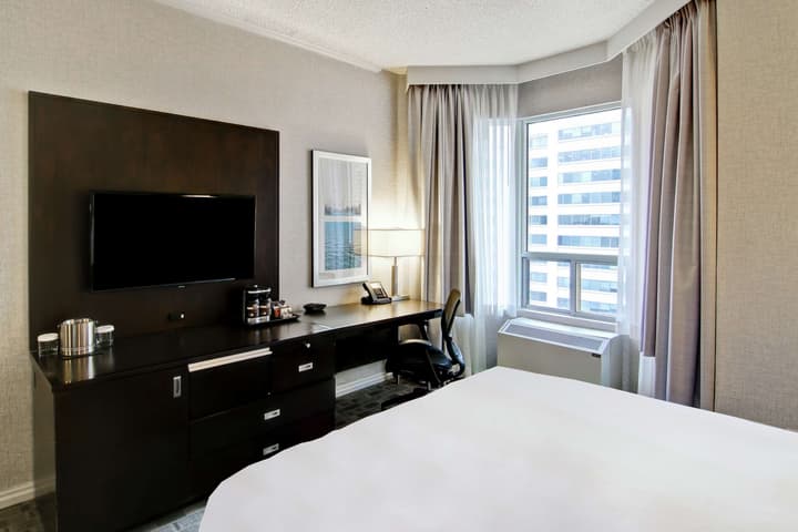 DoubleTree by Hilton Hotel Toronto Downtown