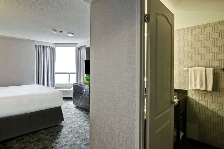 DoubleTree by Hilton Hotel Toronto Downtown